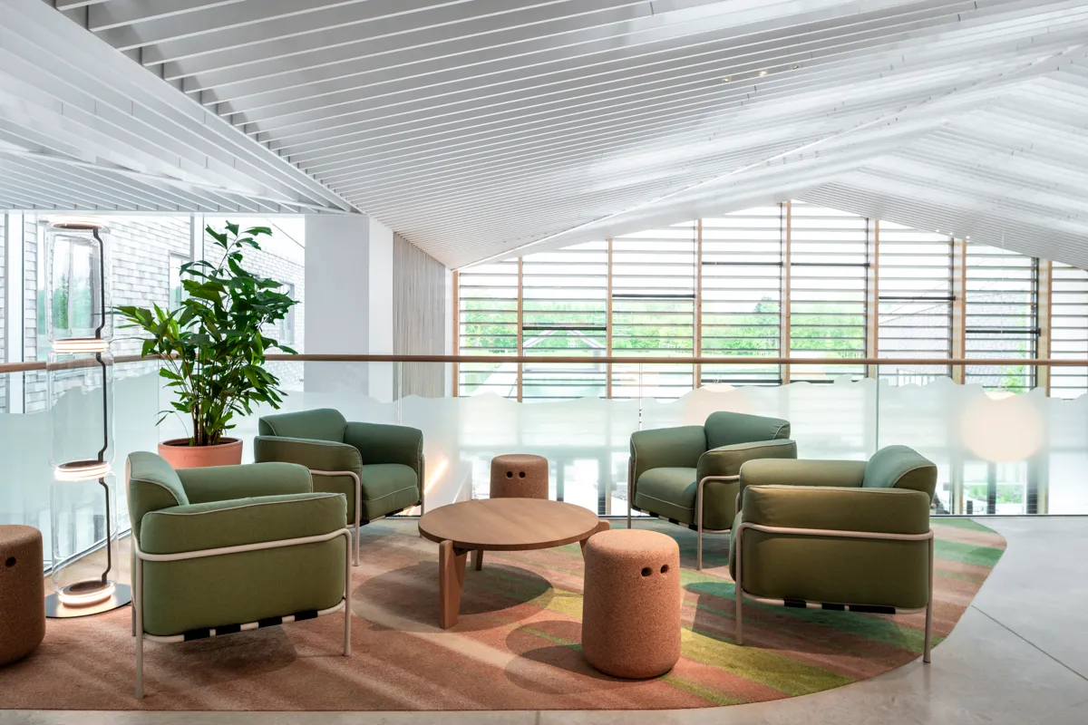 Area Deloitte Paris Office Curator SMALL 84